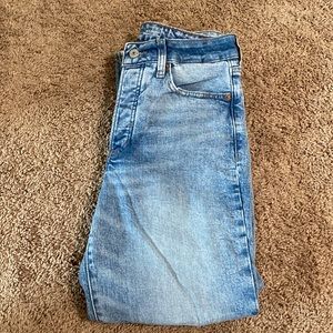 Old Navy Straight Leg Size 4 Jeans